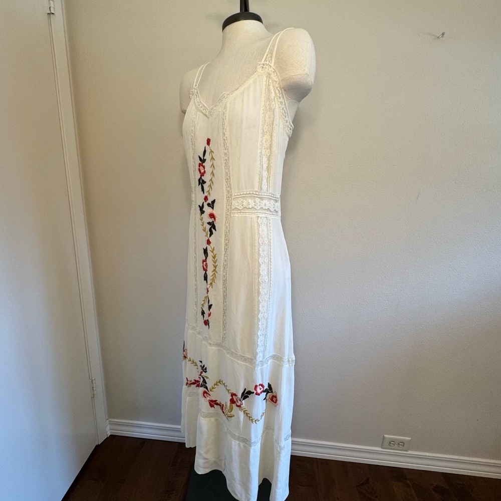 Nanette Lepore Embroidered Cream Boho Midi Dress Floral And Lace Accents Size 6 - Picture 9 of 16